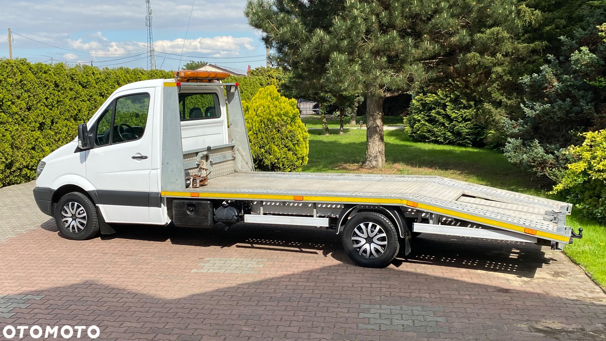 Mercedes-Benz Sprinter - 12