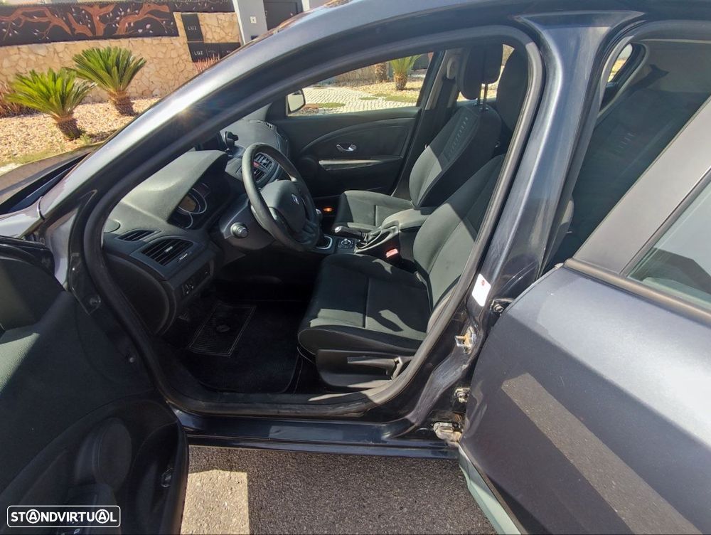 Renault Mégane dCi 110 FAP Expression - 3