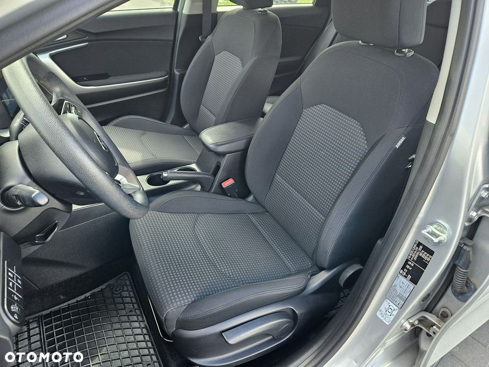 Kia Ceed - 14