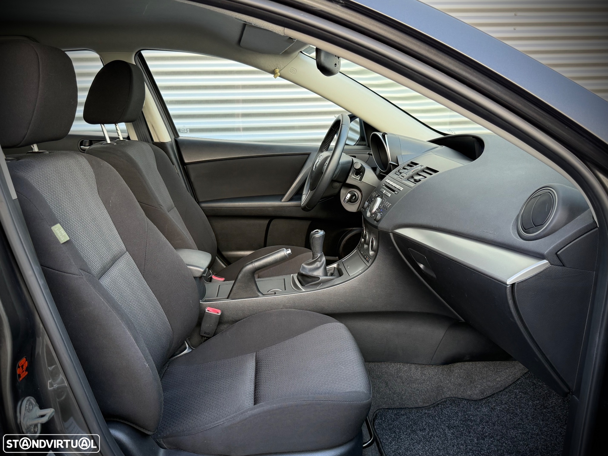 Mazda 3 MZ-CD 1.6 Exclusive Plus - 10