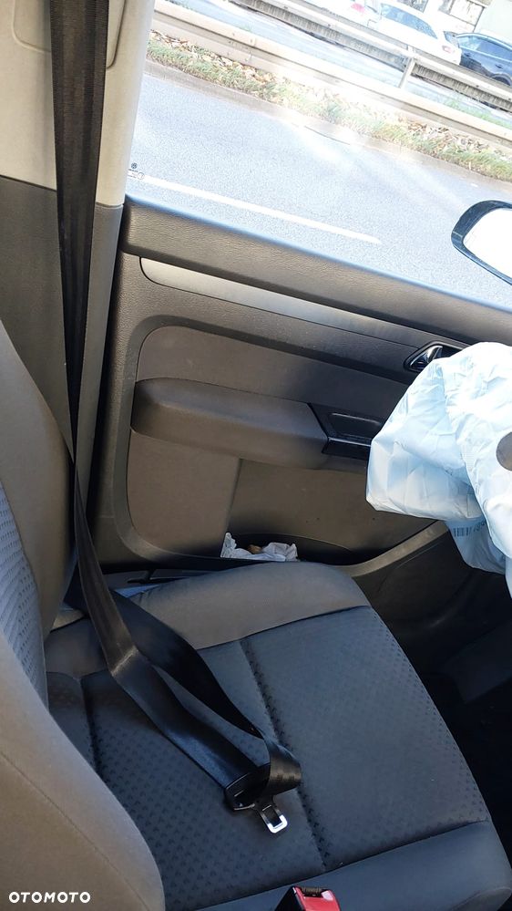 Volkswagen Touran 1.9 TDI - 23