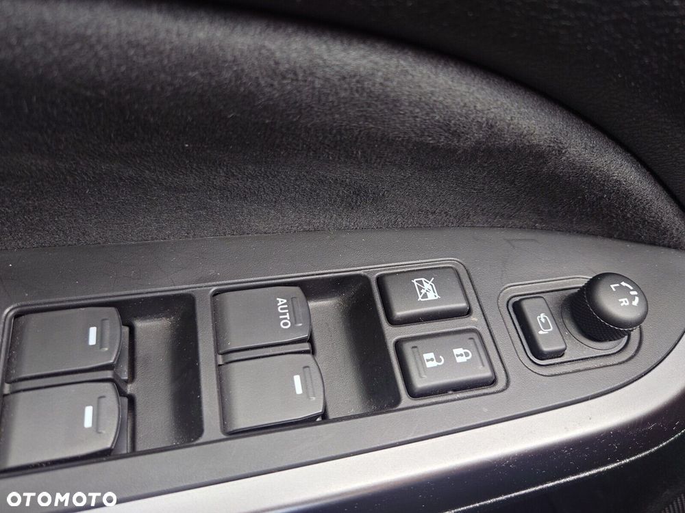 Suzuki Vitara - 11