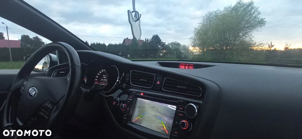 Kia Ceed Cee'd 1.6 T-GDI GT L - 10