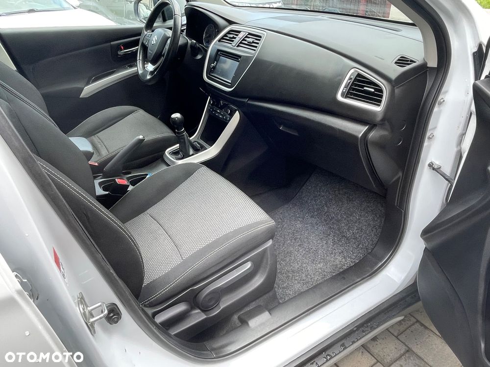 Suzuki S-Cross - 9