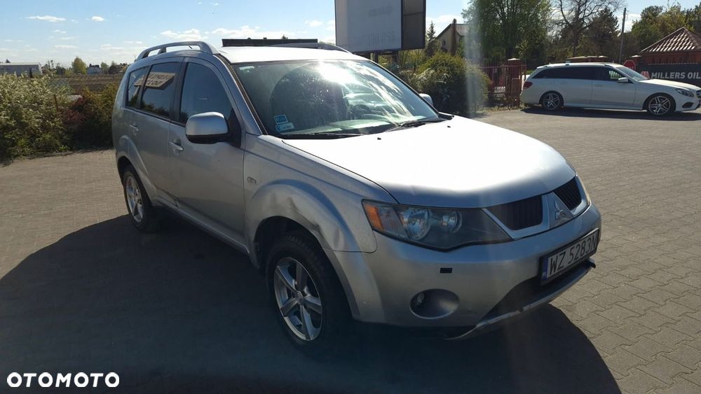 Mitsubishi Outlander - 4
