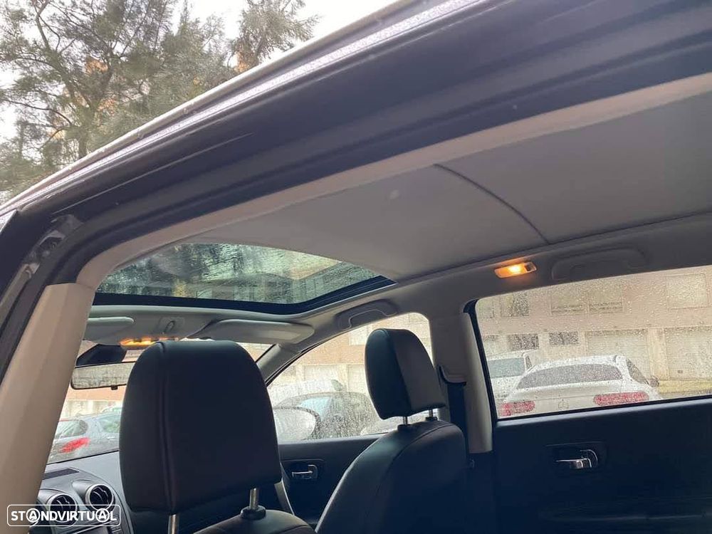 Nissan Qashqai +2 - 10