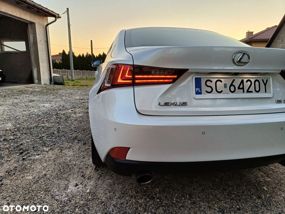 Lexus IS 200t / 300 Black - 14
