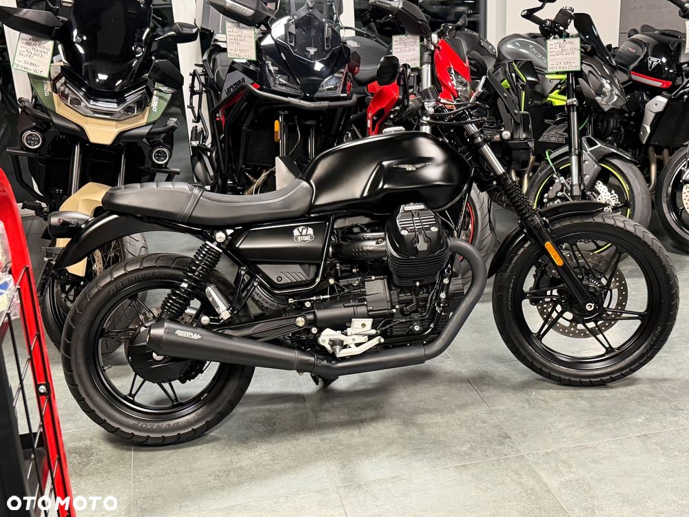 Moto Guzzi V7 - 4