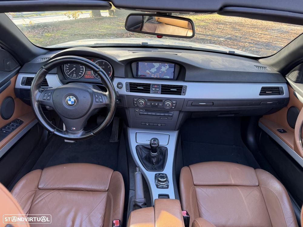 BMW 320 d Cabrio - 12