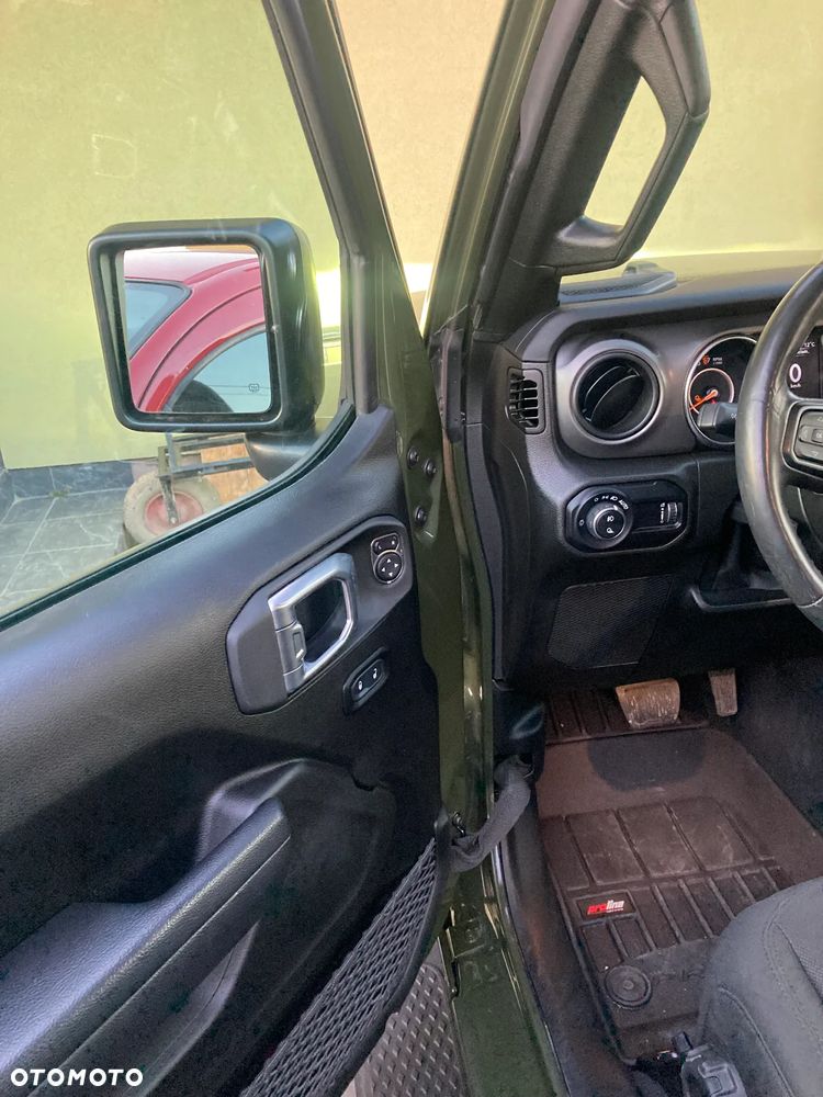 Jeep Gladiator - 11