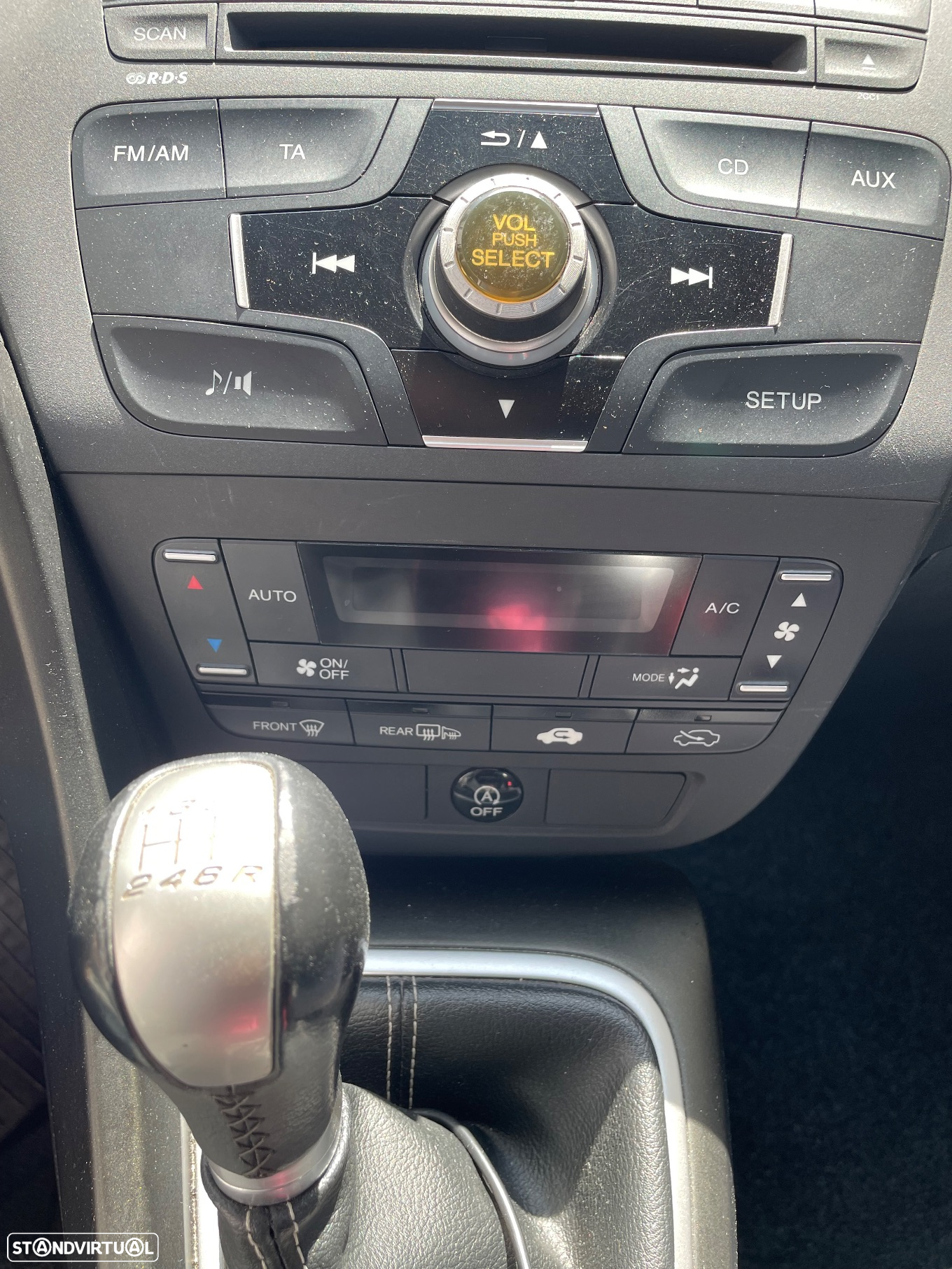 Honda Civic 1.4 i-VTEC Comfort - 9