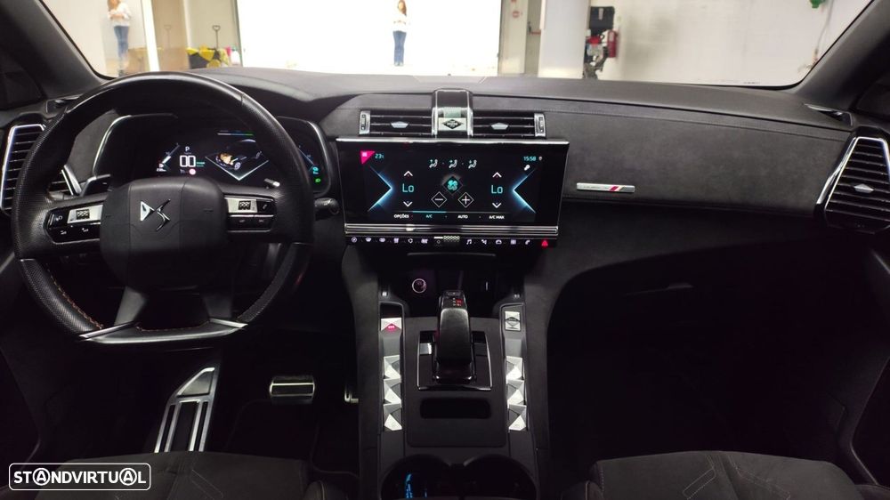 DS DS7 Crossback E-Tense Performance Line EAT8 - 16