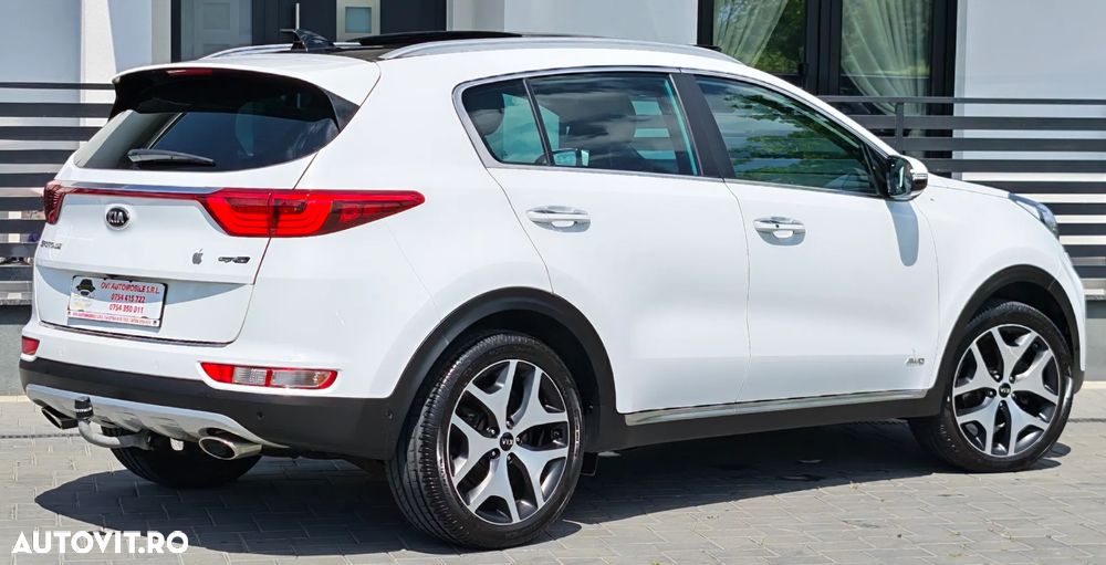 Kia Sportage 2,0 CRDI AWD Aut. GT Line - 3