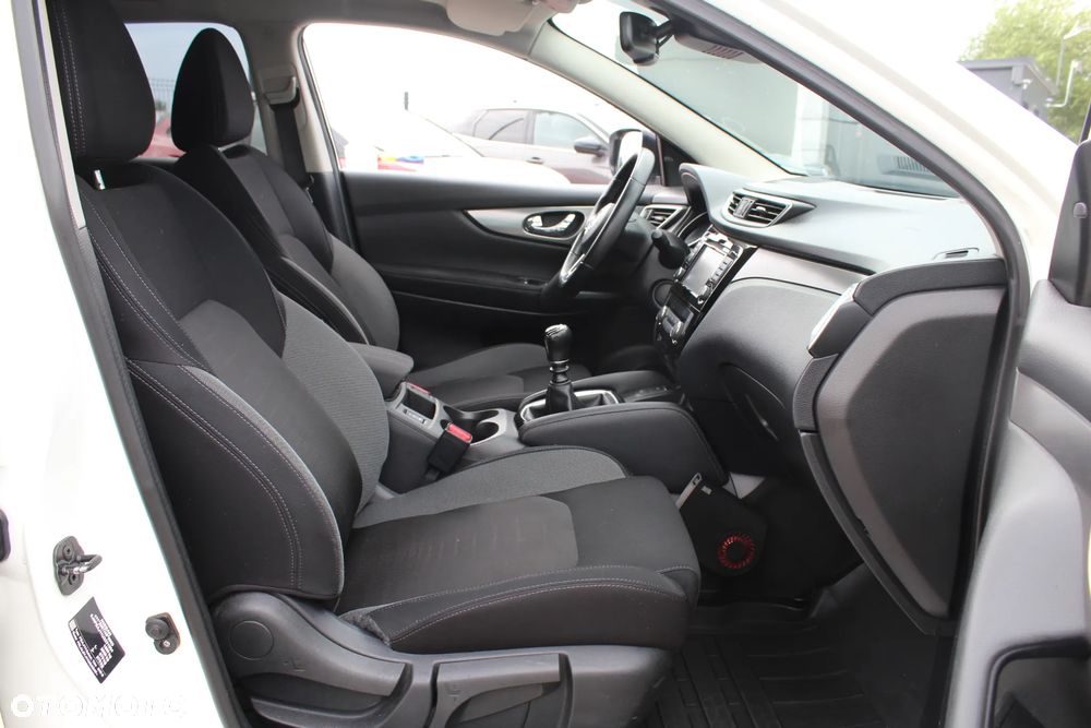 Nissan Qashqai 1.2 DIG-T Tekna+ - 18