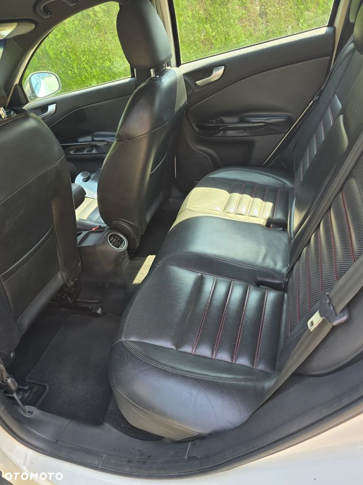 Alfa Romeo Giulietta 2.0 JTDM 16V Turismo - 19
