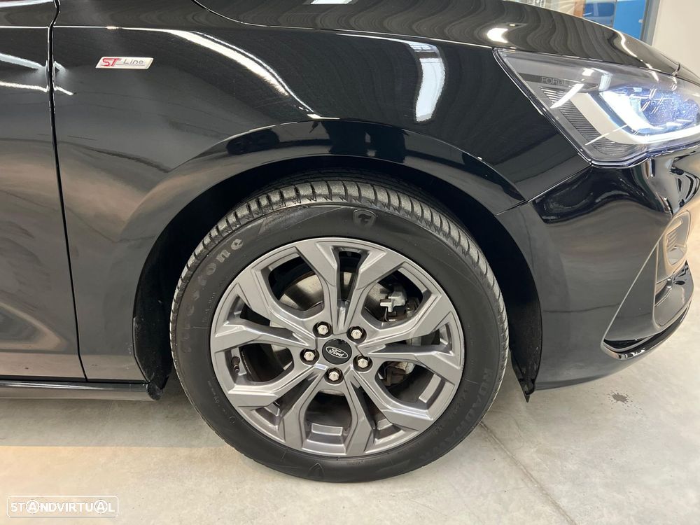 Ford Focus 1.0 EcoBoost MHEV ST-Line - 6
