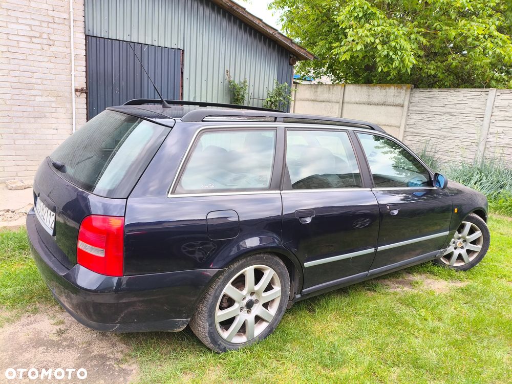 Audi A4 Avant - 1