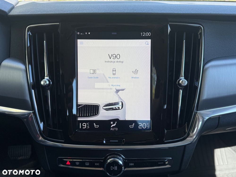 Volvo V90 D4 Momentum - 34