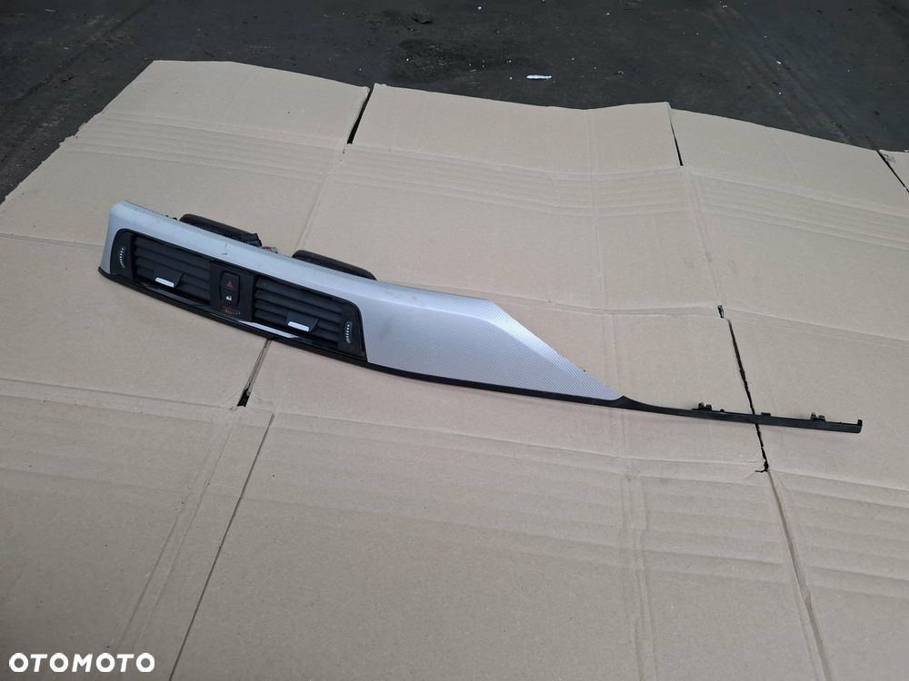 DEKOR KONSOLI DESKI ROZDZIELCZEJ BMW F30 F31 KRATKA WENTYLACYJNA NAWIEWU - 2