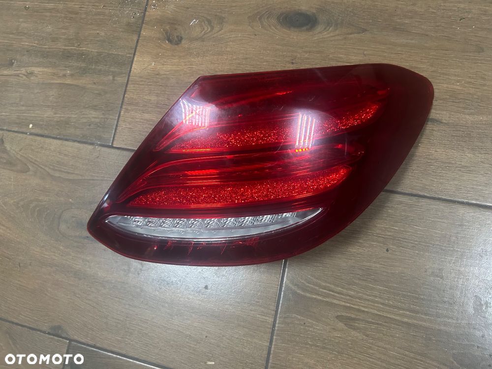 LAMPA TYŁ PRAWA MERCEDES E W213 A2139068000 IGLA ORG - 1