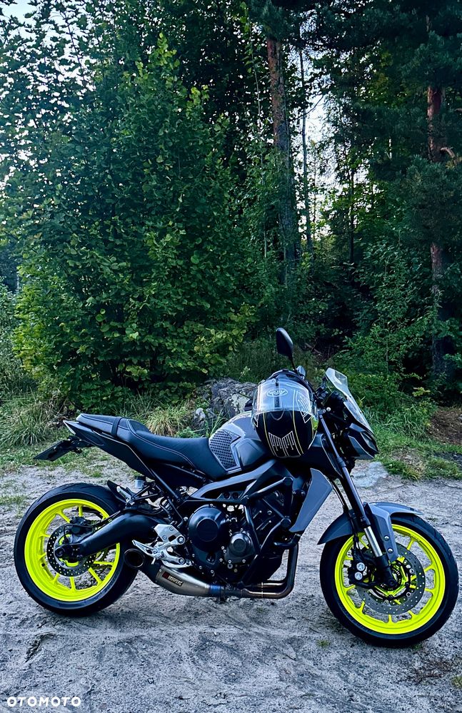 Yamaha MT - 19