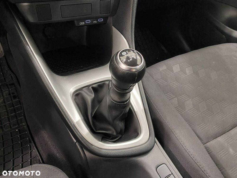 Toyota Yaris - 19