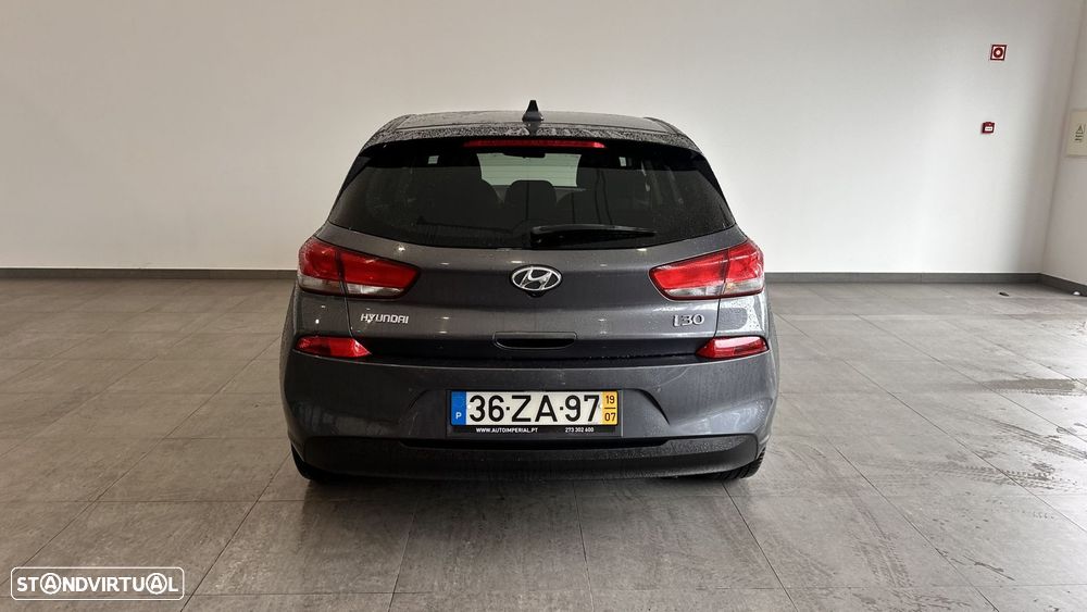 Hyundai i30 1.6 CRDI STyle Plus 7DCT - 9