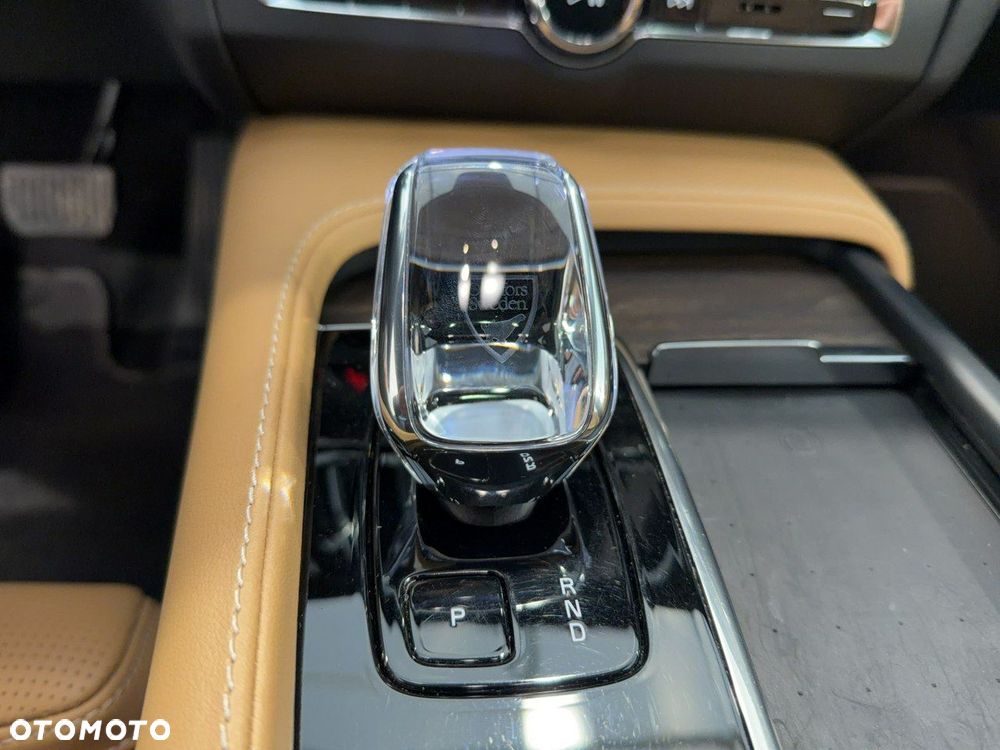 Volvo V90 Cross Country - 20