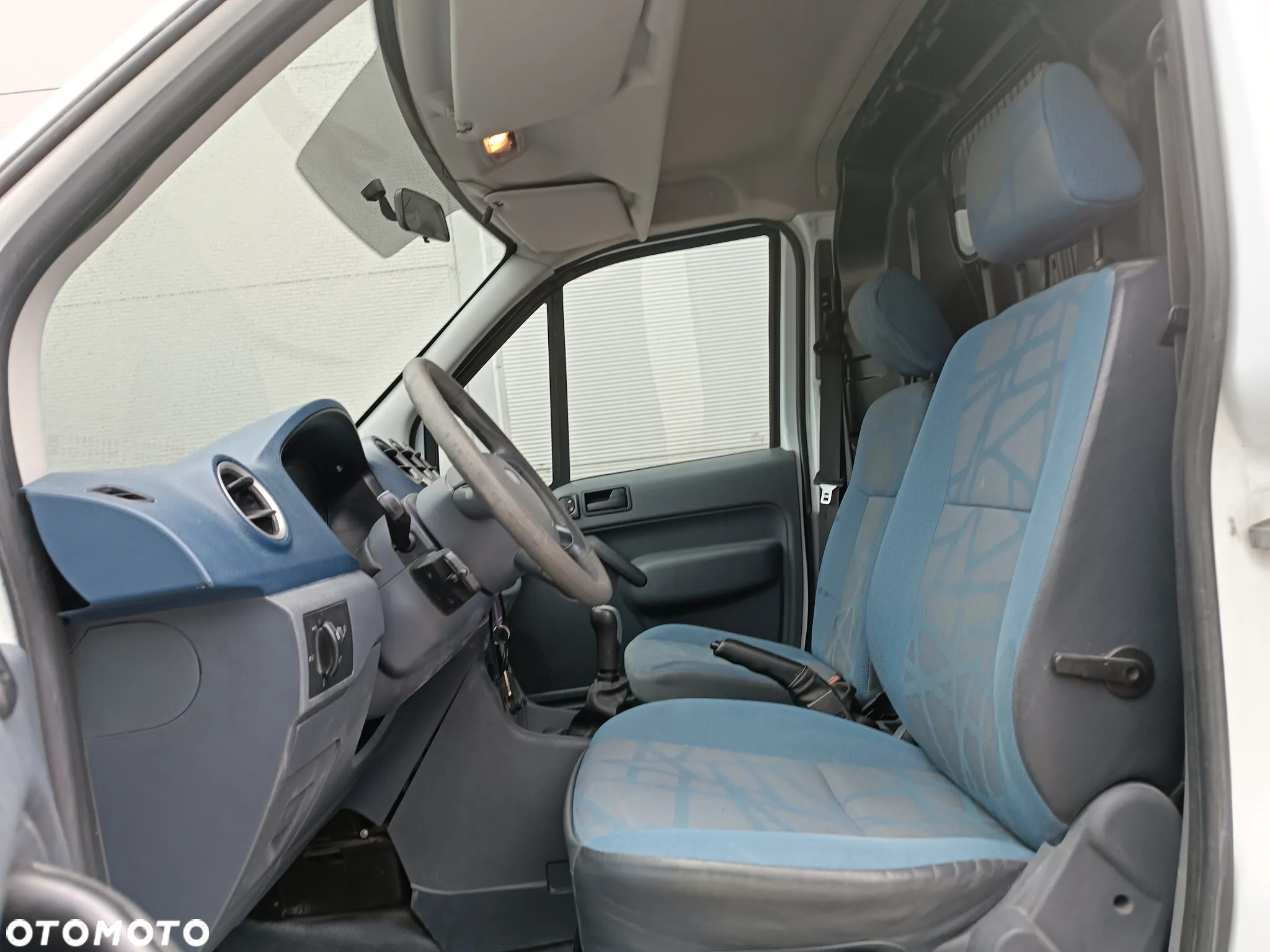 Ford Transit Connect - 11