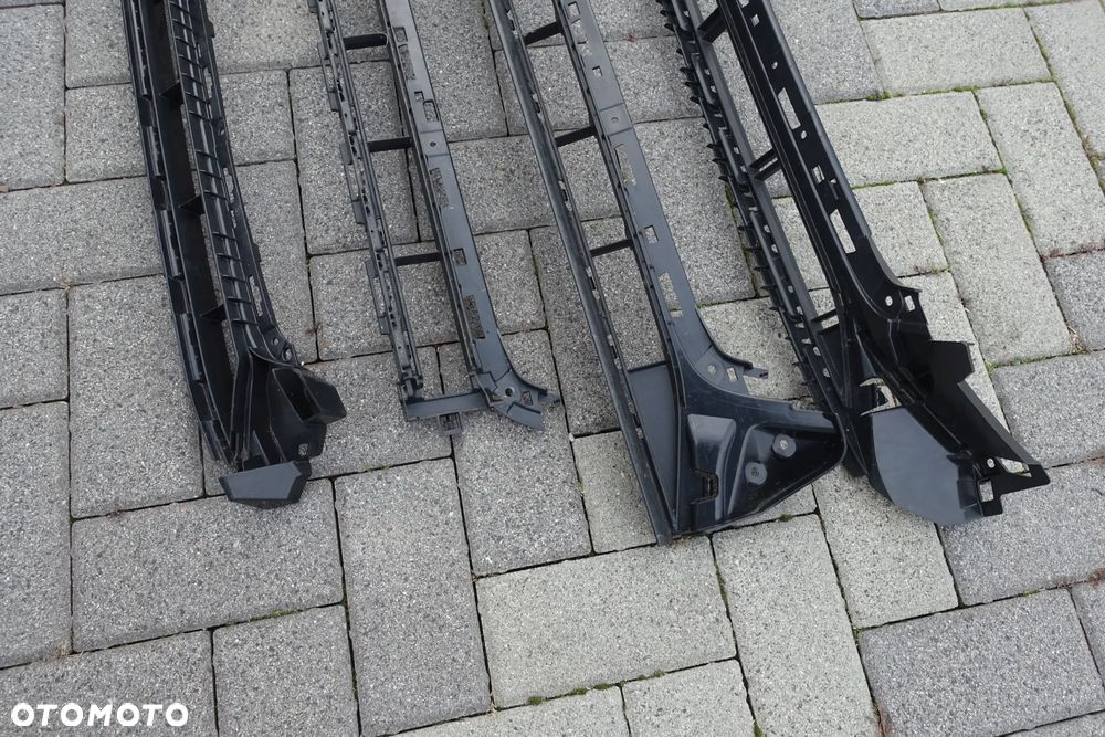 KRATKA ŚRODKOWA ZDERZAKA AUDI A6 C7 LIFT 14-18r. A6 C8 18r.- SLINE ALLROAD - 3