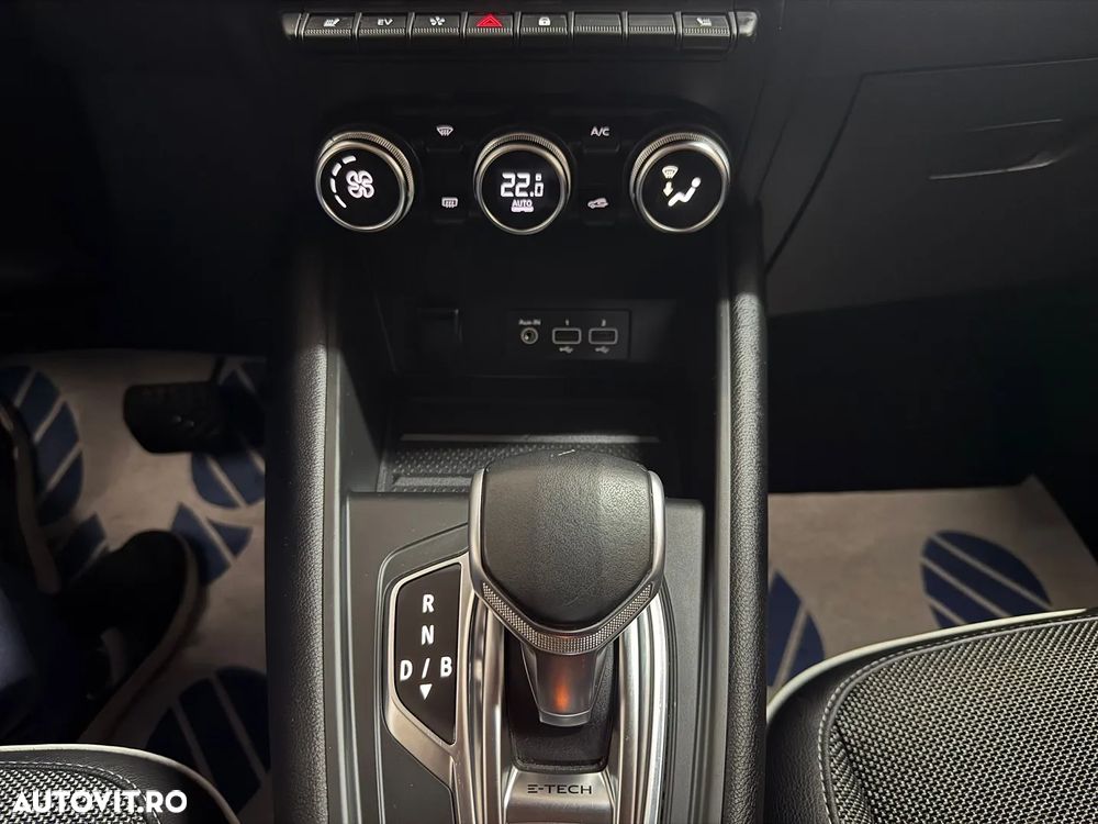 Renault Captur E-TECH PLUG-in 160 INTENS - 26