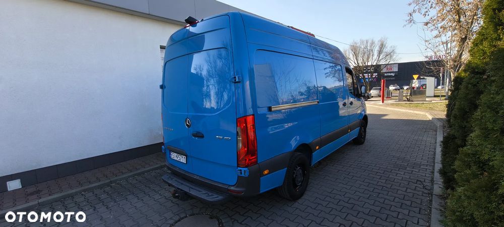 Mercedes-Benz Sprinter - 4