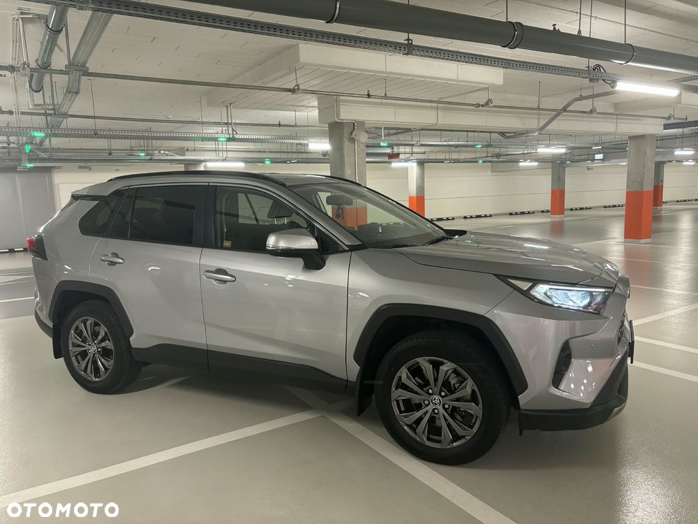 Toyota RAV4 - 4
