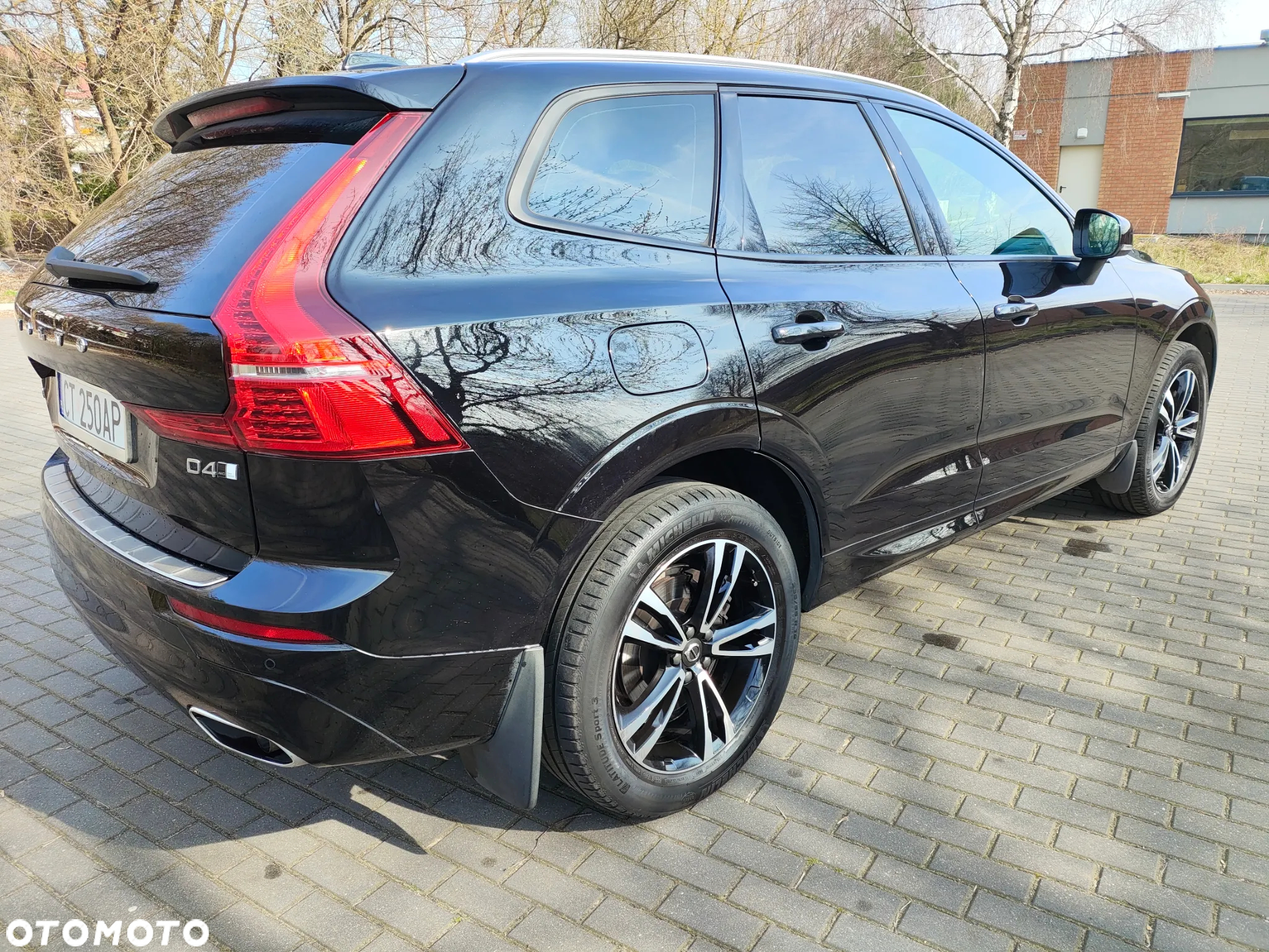 Volvo XC 60 D4 Momentum Pro - 20