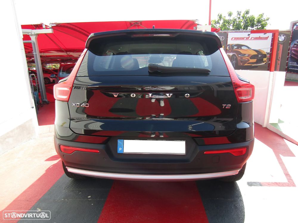 Volvo XC 40 1.5 T2 Momentum - 4