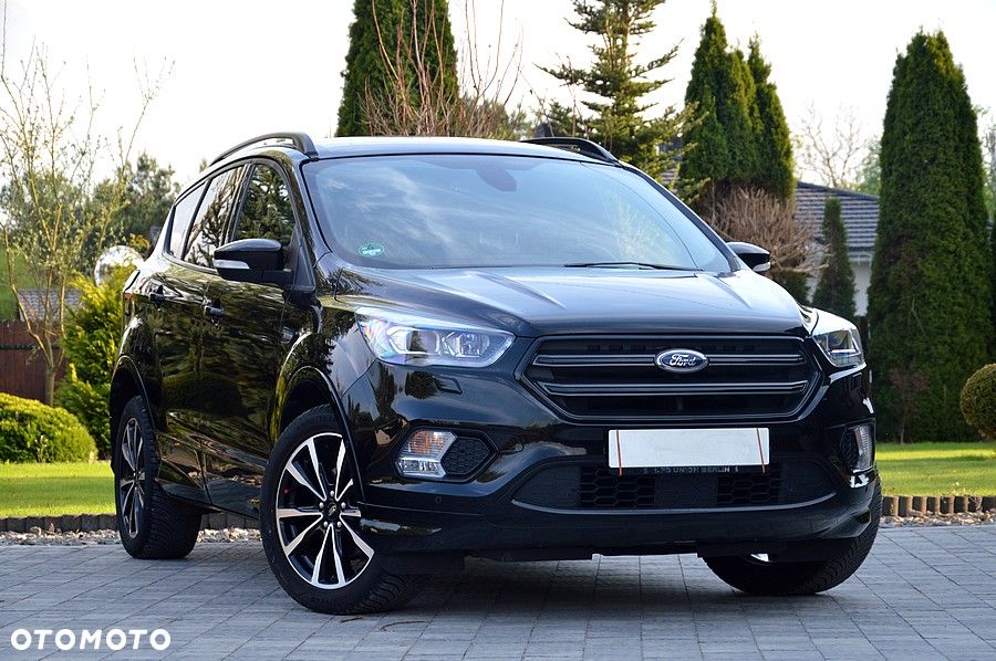 Ford Kuga 1.5 EcoBoost 2x4 ST-Line - 1
