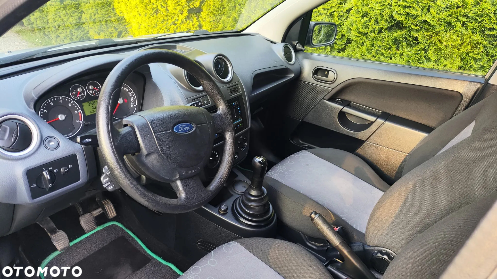 Ford Fiesta - 15