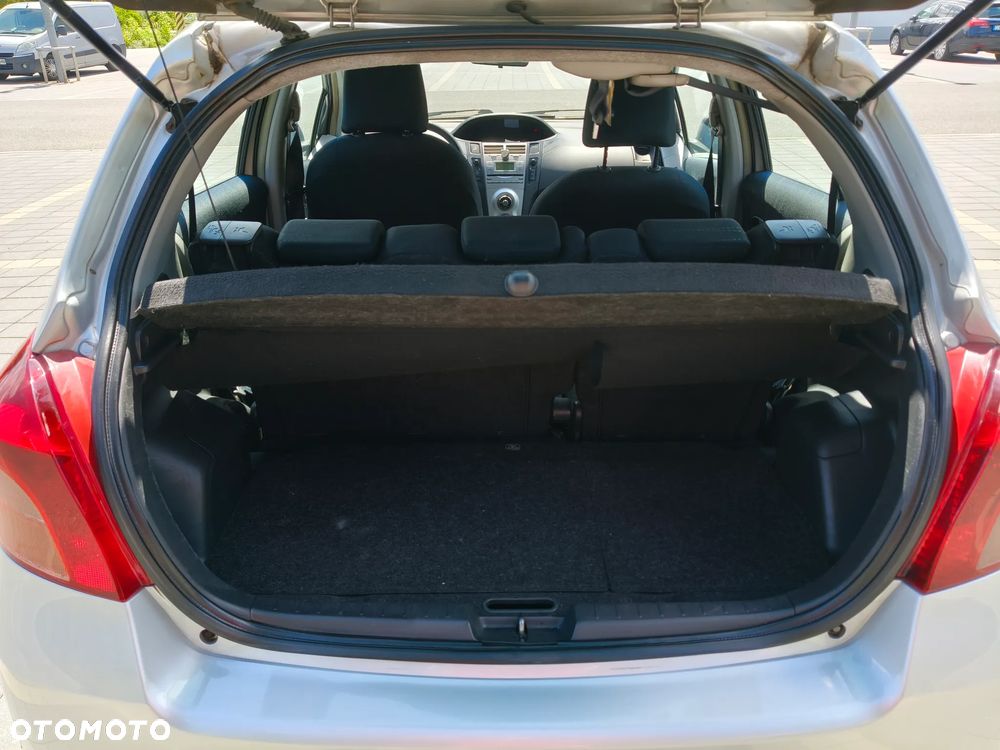Toyota Yaris 1.4 D-4D Luna A/C - 18