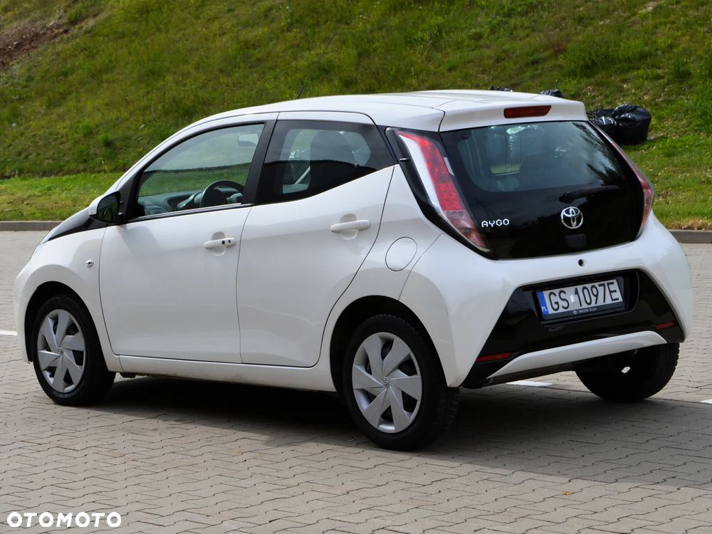 Toyota Aygo 1.0 VVT-i Sprint EU6 - 4