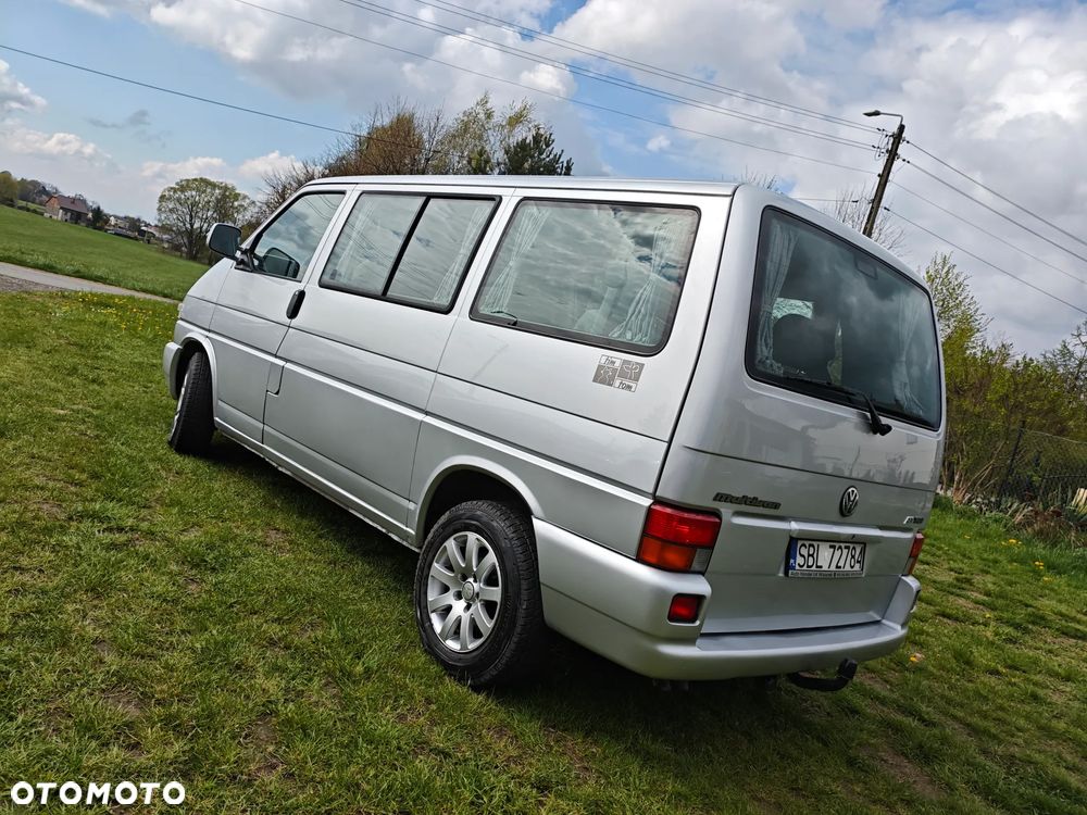 Volkswagen Multivan - 21