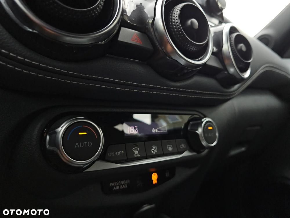 Nissan Juke 1.0 DIG-T Tekna - 12