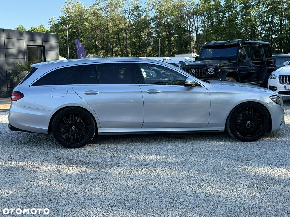 Mercedes-Benz Klasa E 400 4-Matic 9G-TRONIC - 2