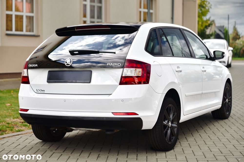 Skoda RAPID - 16