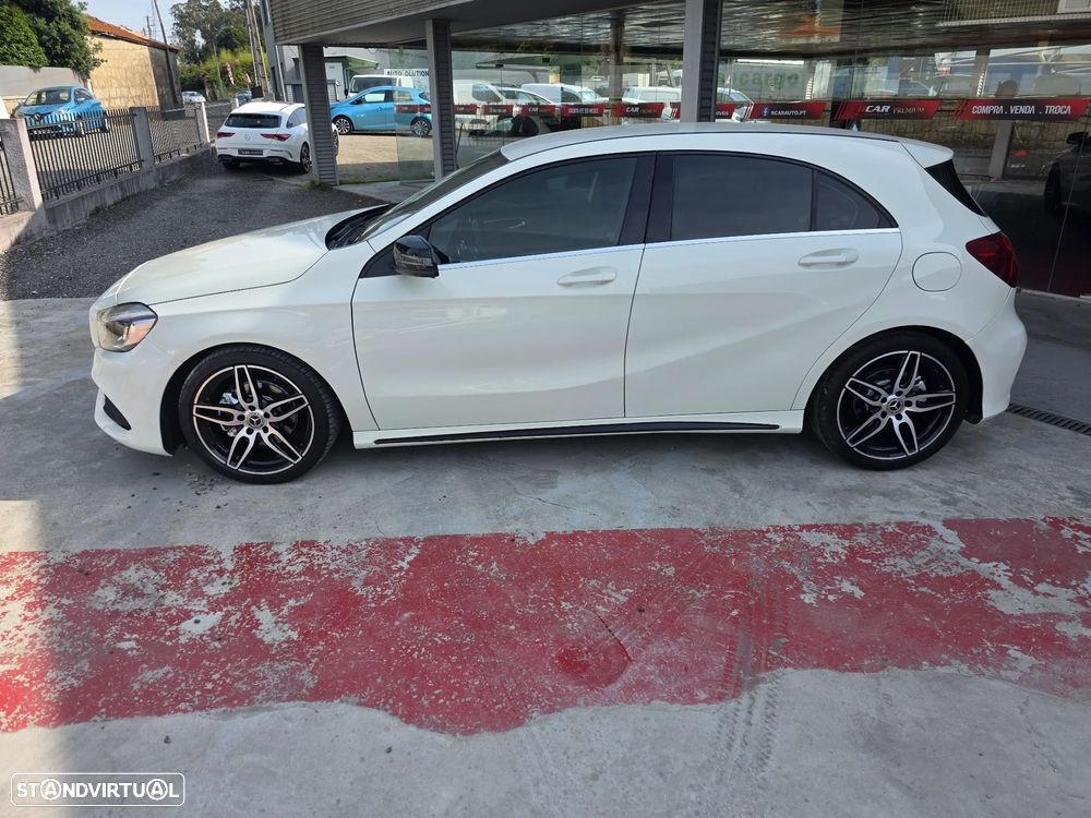 Mercedes-Benz A 180 d 7G-DCT AMG Line - 4