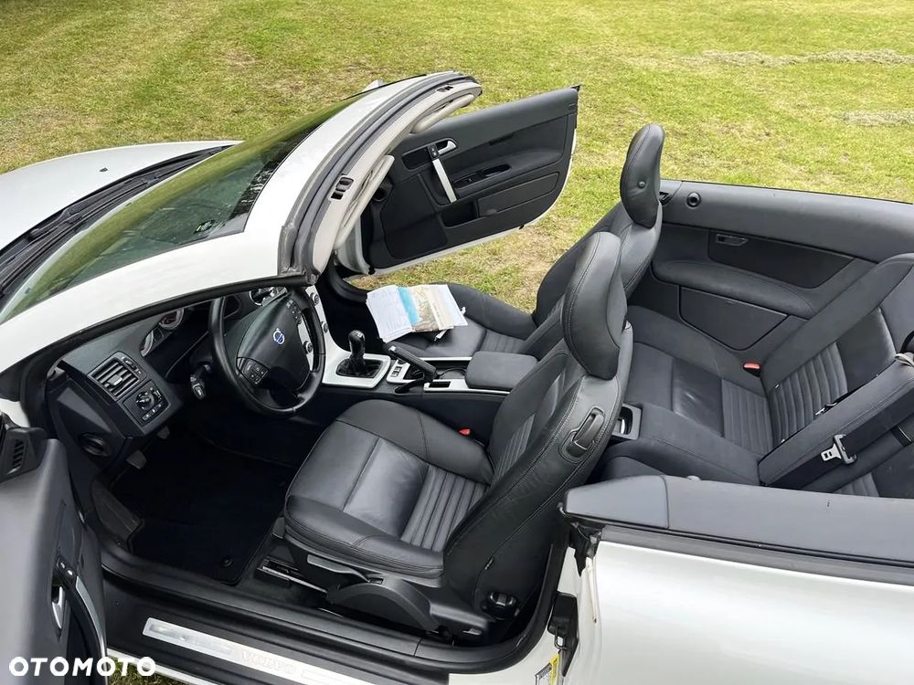 Volvo C70 D3 Momentum - 6