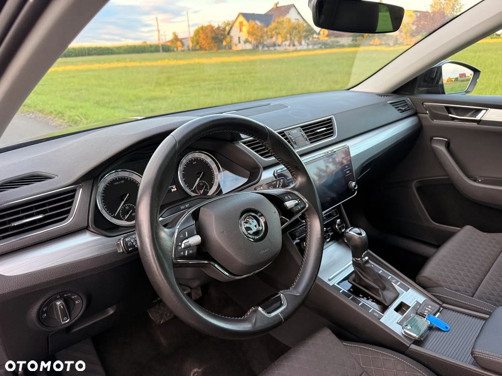 Skoda Superb 1.5 TSI Sportline DSG - 17