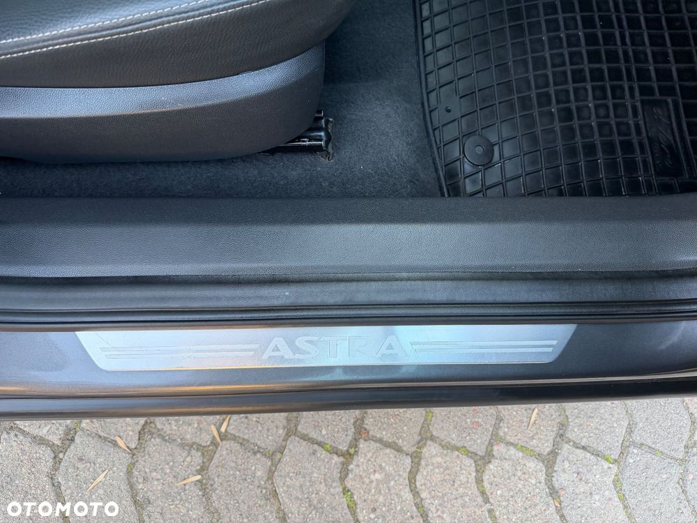 Opel Astra 1.6 Selection - 18