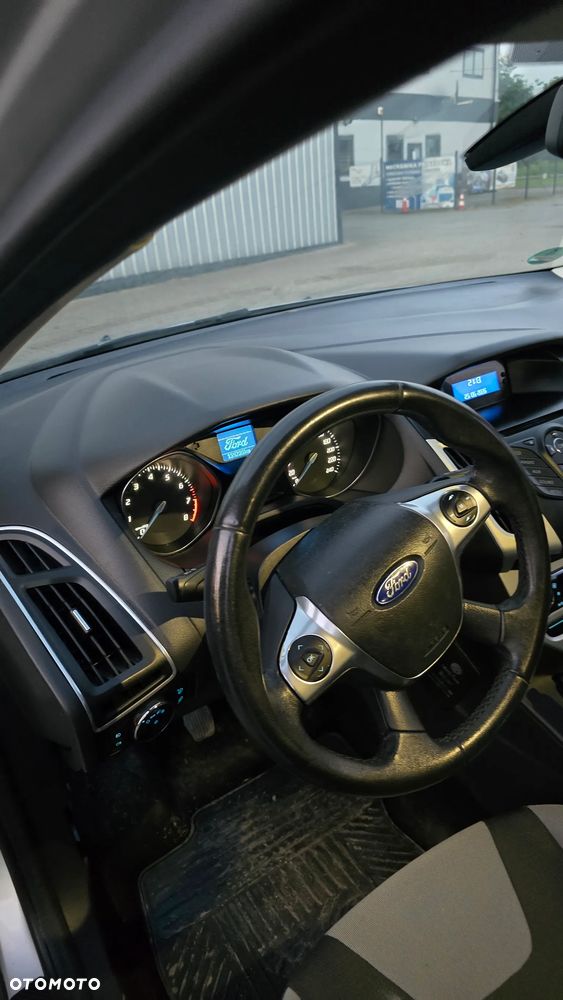 Ford Focus - 11