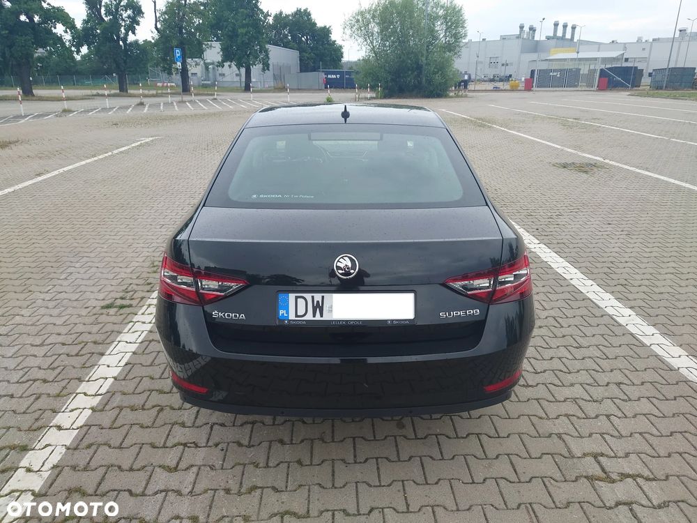 Skoda Superb 2.0 TDI Style DSG - 5
