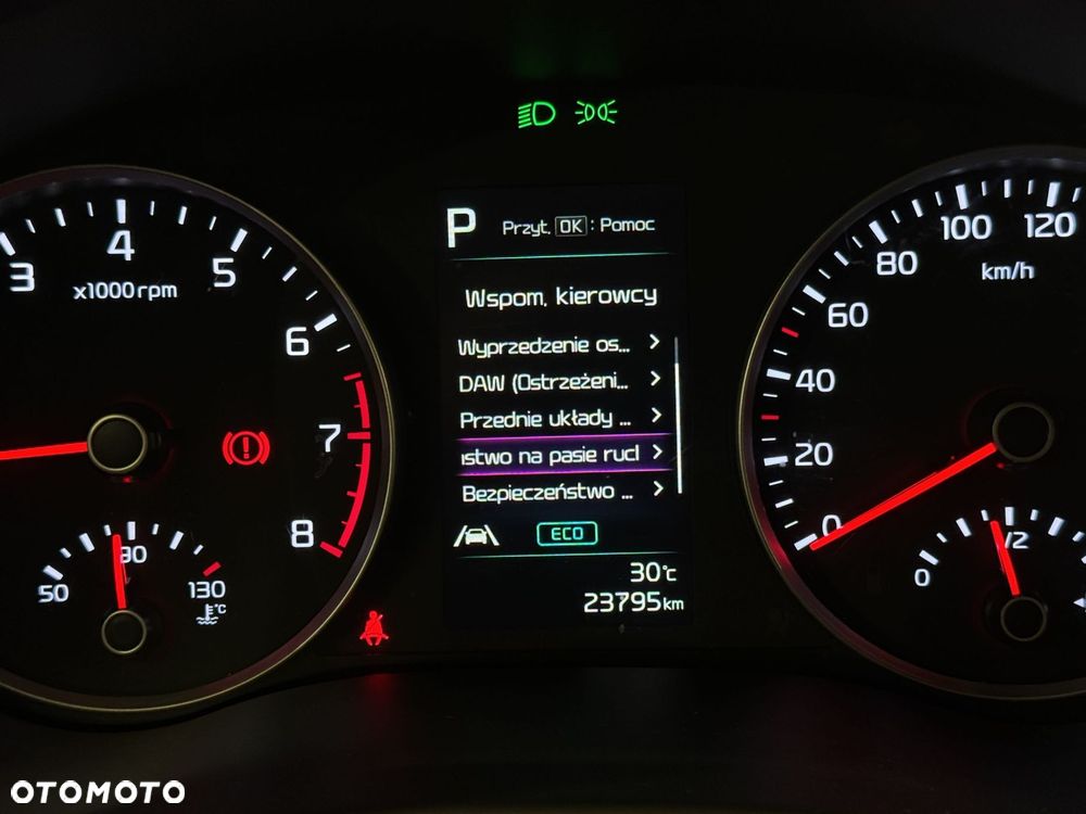Kia Rio - 16